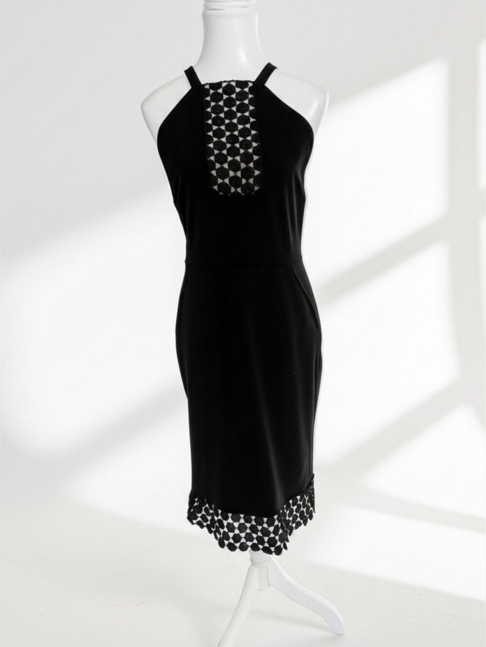 Laundry Shelli Segal Black Halter Cocktail Dress Neutral Lining Cutout Midi 14